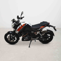 KTM Duke 200