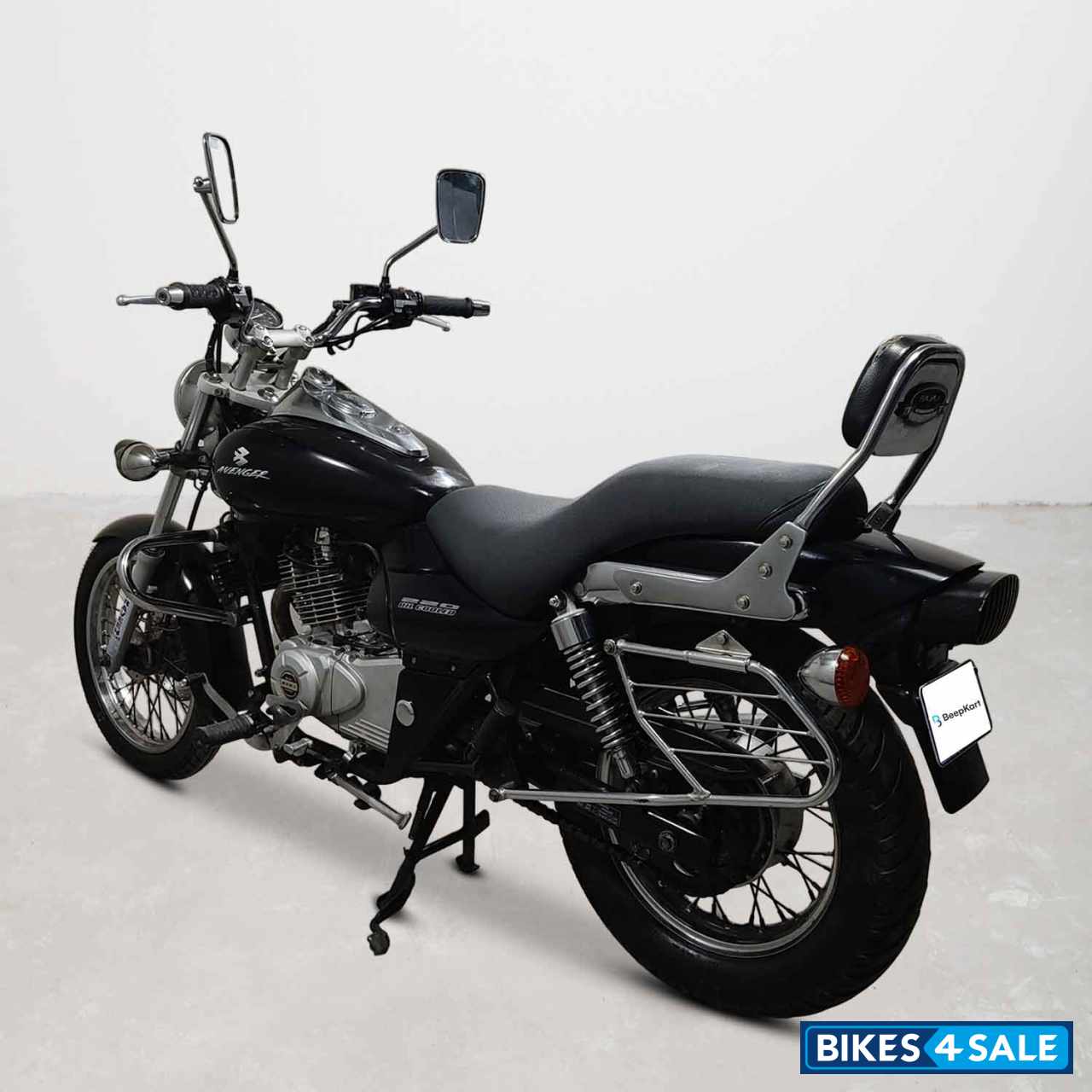 Bajaj Avenger 180 DTS-i