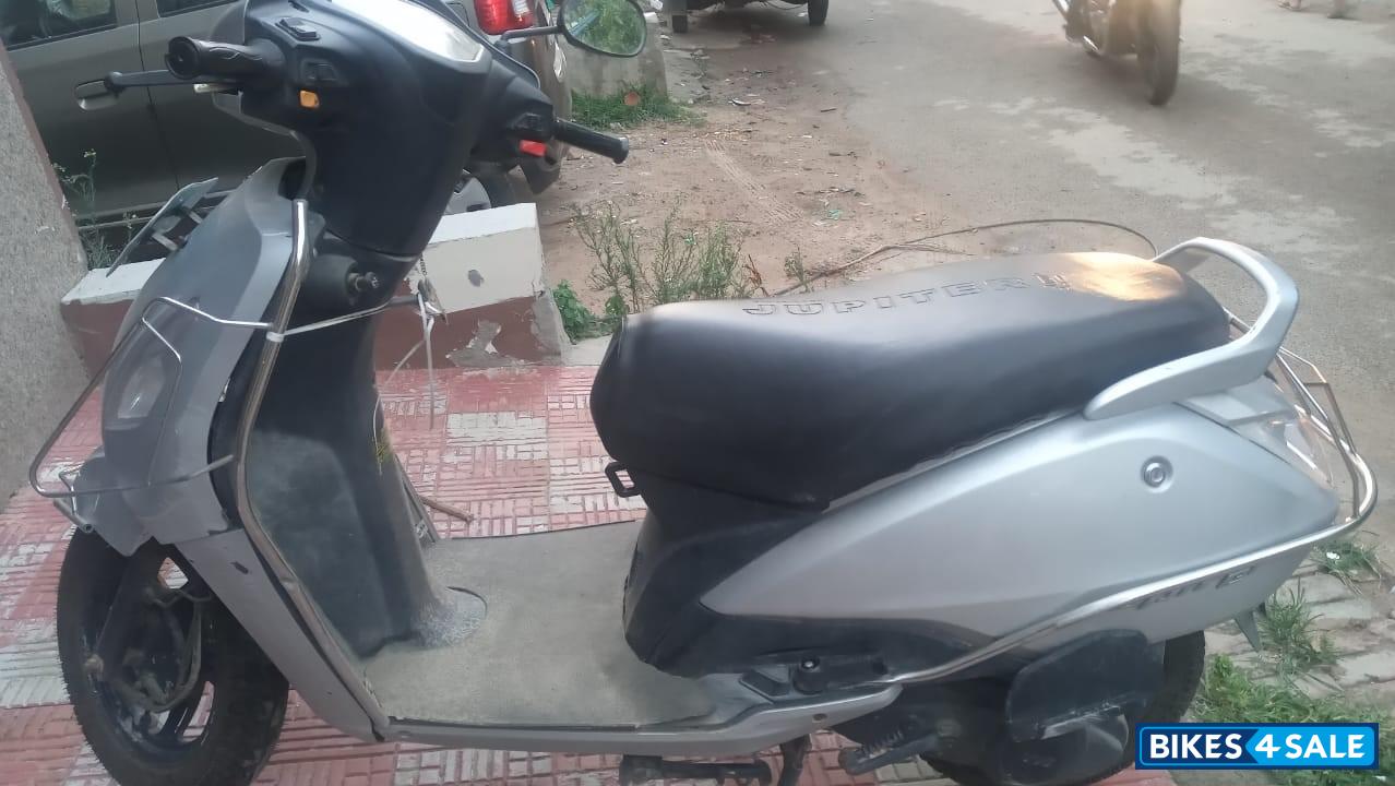 Silver TVS Jupiter