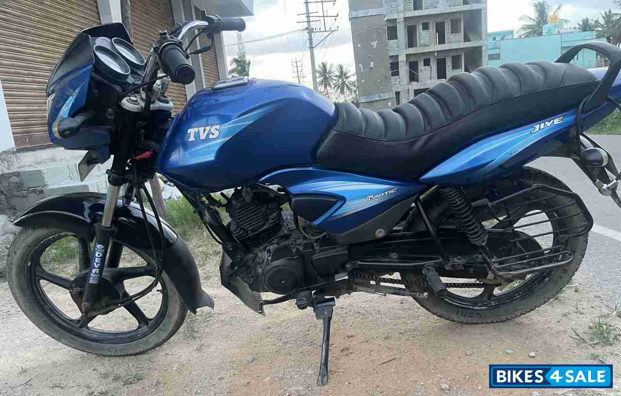 Blue TVS Jive
