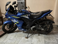 Blue Suzuki Gixxer SF