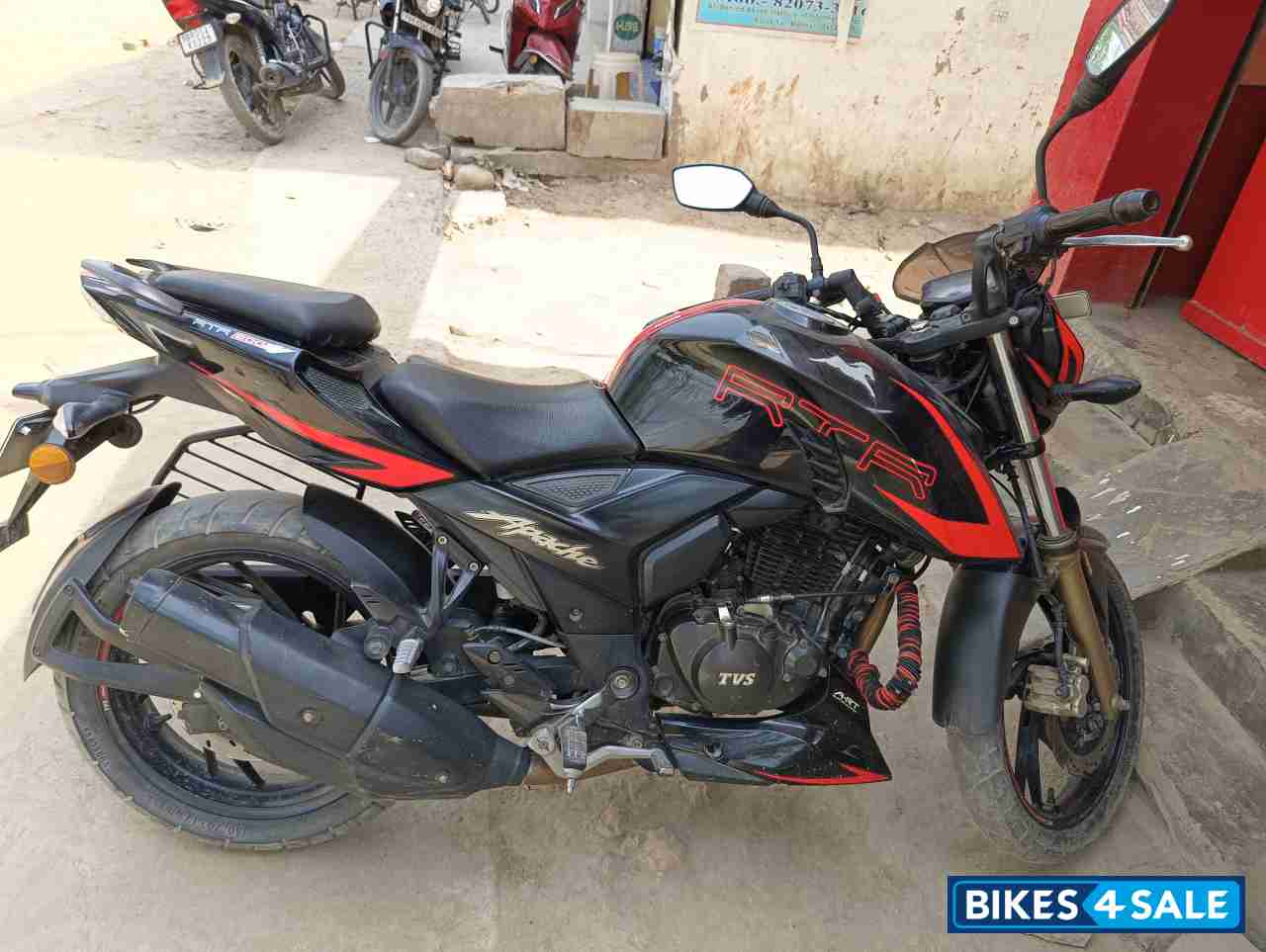 TVS Apache RTR 200 4V ABS