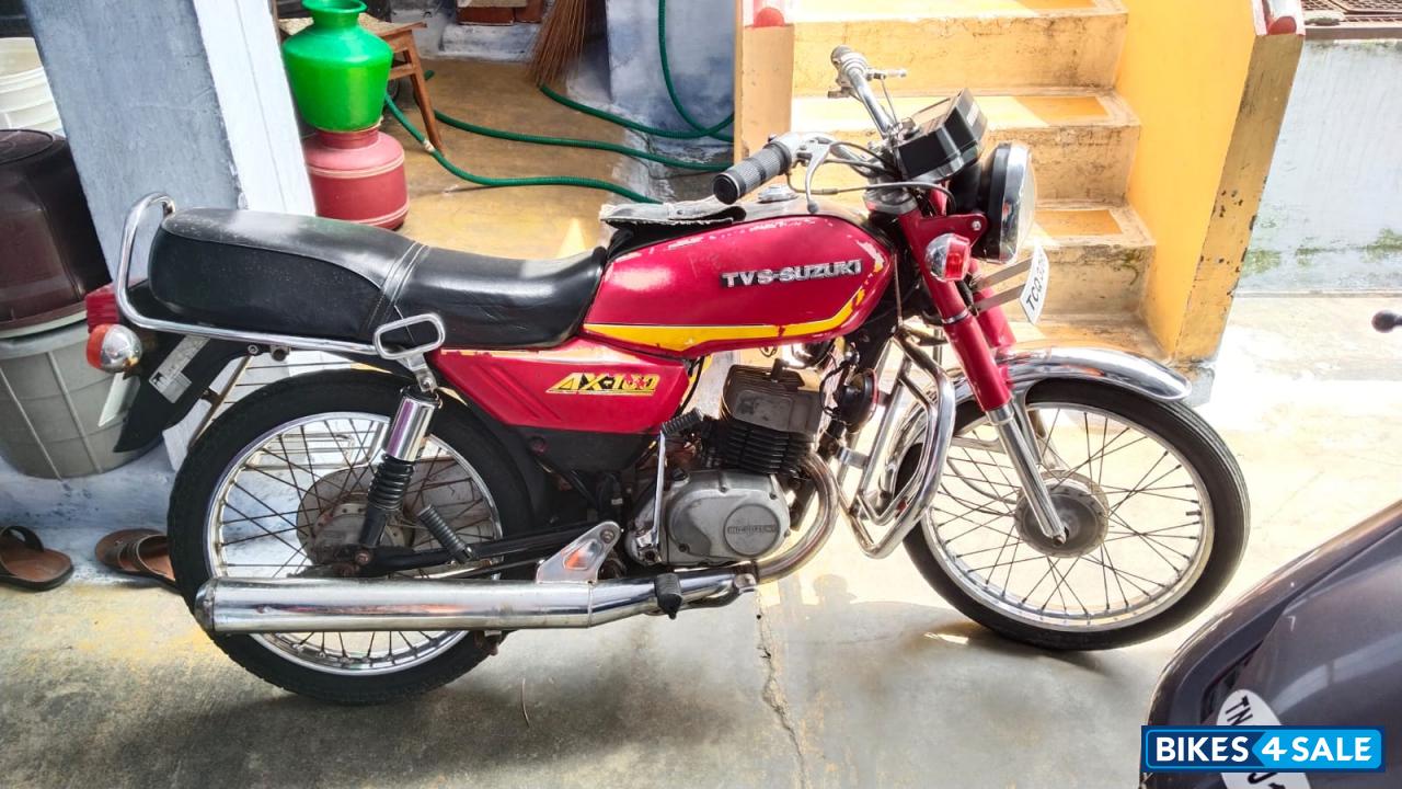 Red Suzuki  Ind-Suzuki AX 100
