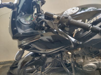 Bajaj Pulsar 220F