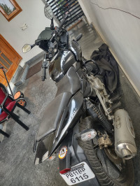 Bajaj Pulsar 220F