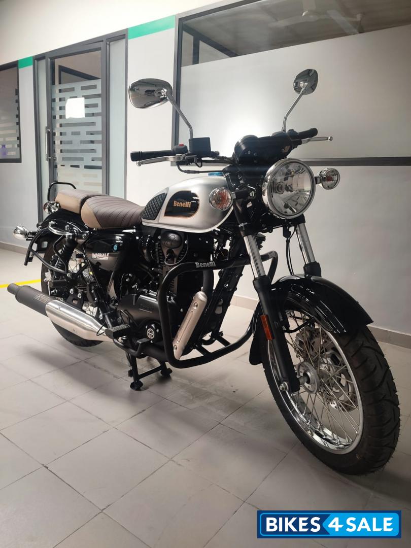 Benelli Imperiale 400 BS6