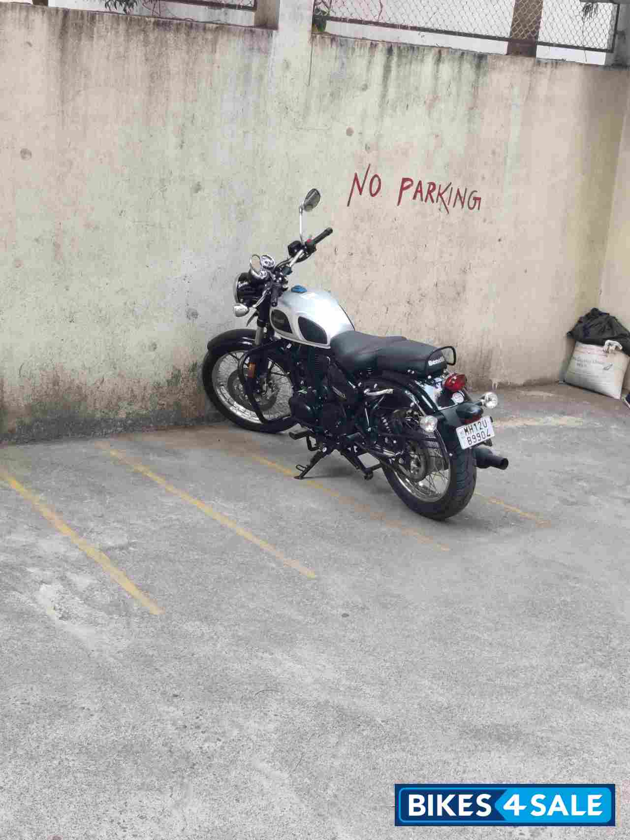 Benelli Imperiale 400 BS6