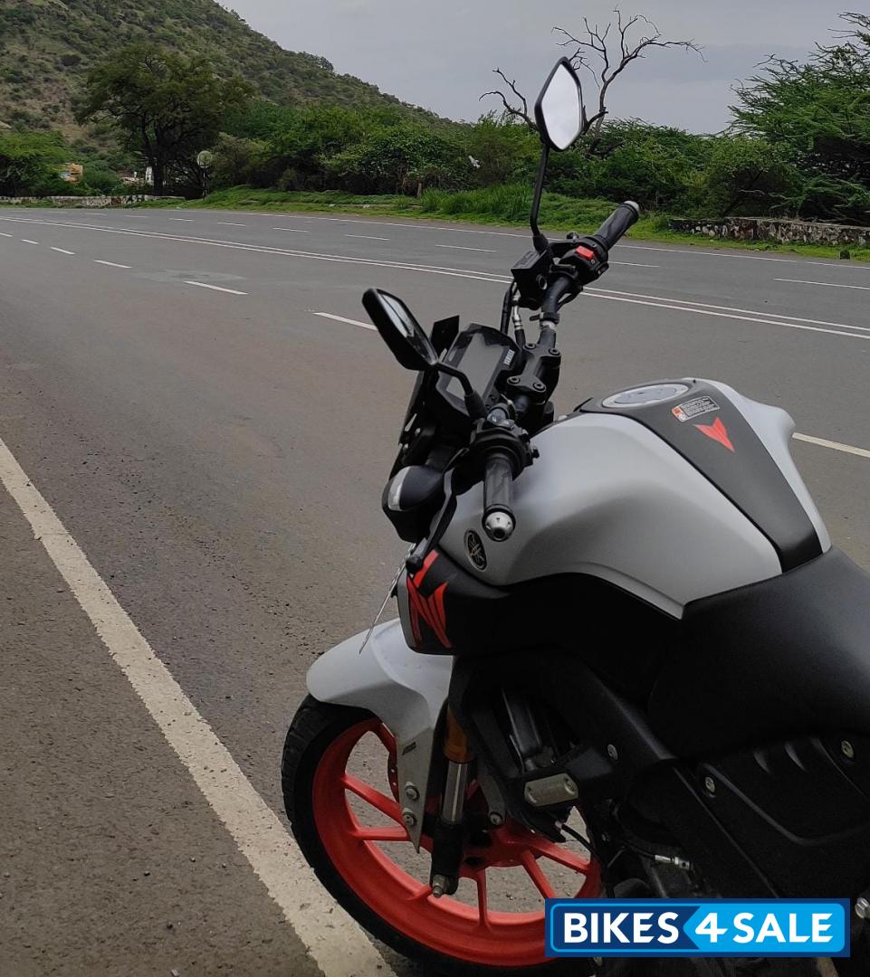 Mat Light Gray Metal Yamaha MT-15 Ver 2.0