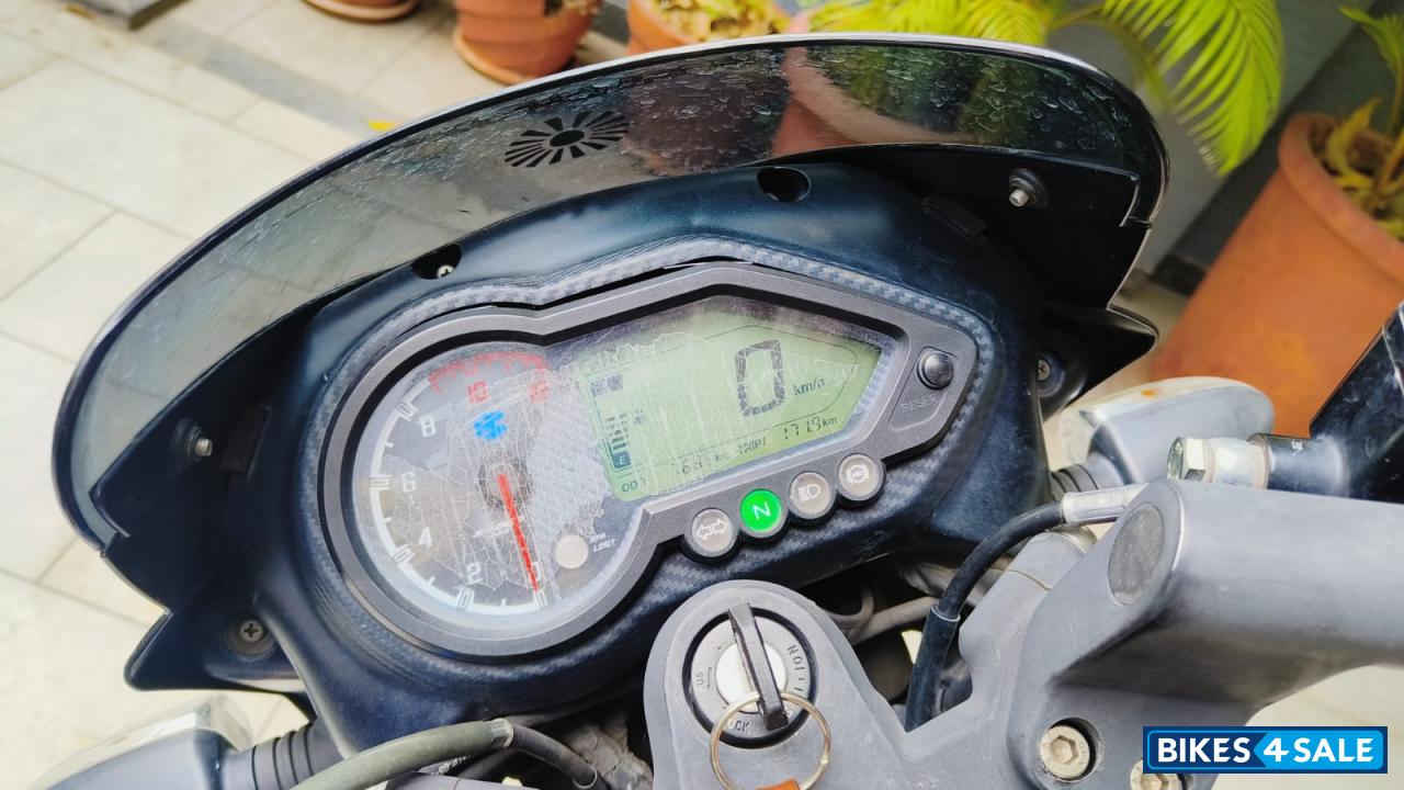 Black Blue Bajaj Pulsar P150 Twin Disc Split Seat