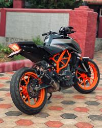 KTM Duke 390