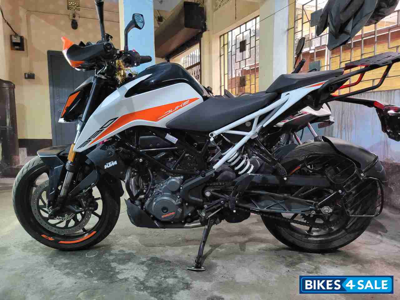 KTM Duke 390 BS6