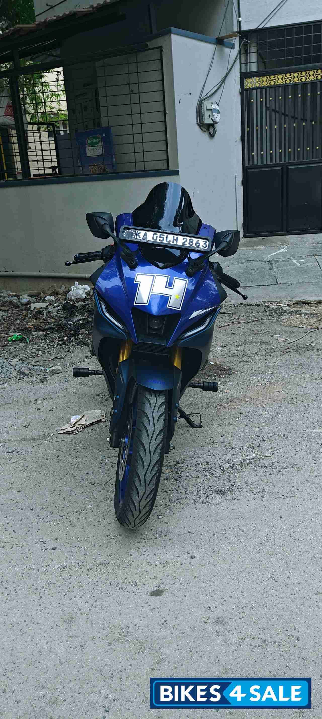 Racing Blue Yamaha R15 V4