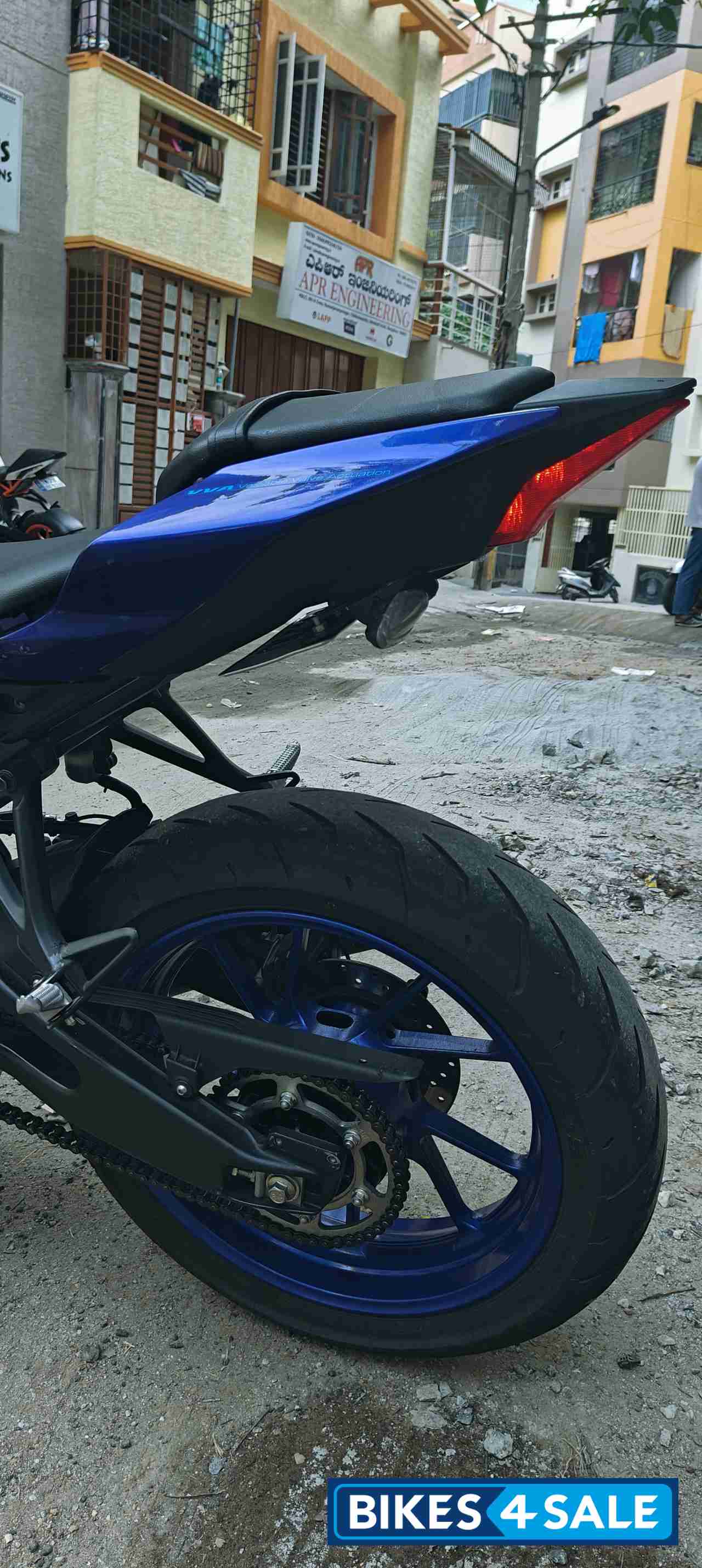 Racing Blue Yamaha R15 V4