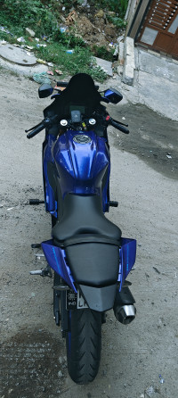 Racing Blue Yamaha R15 V4