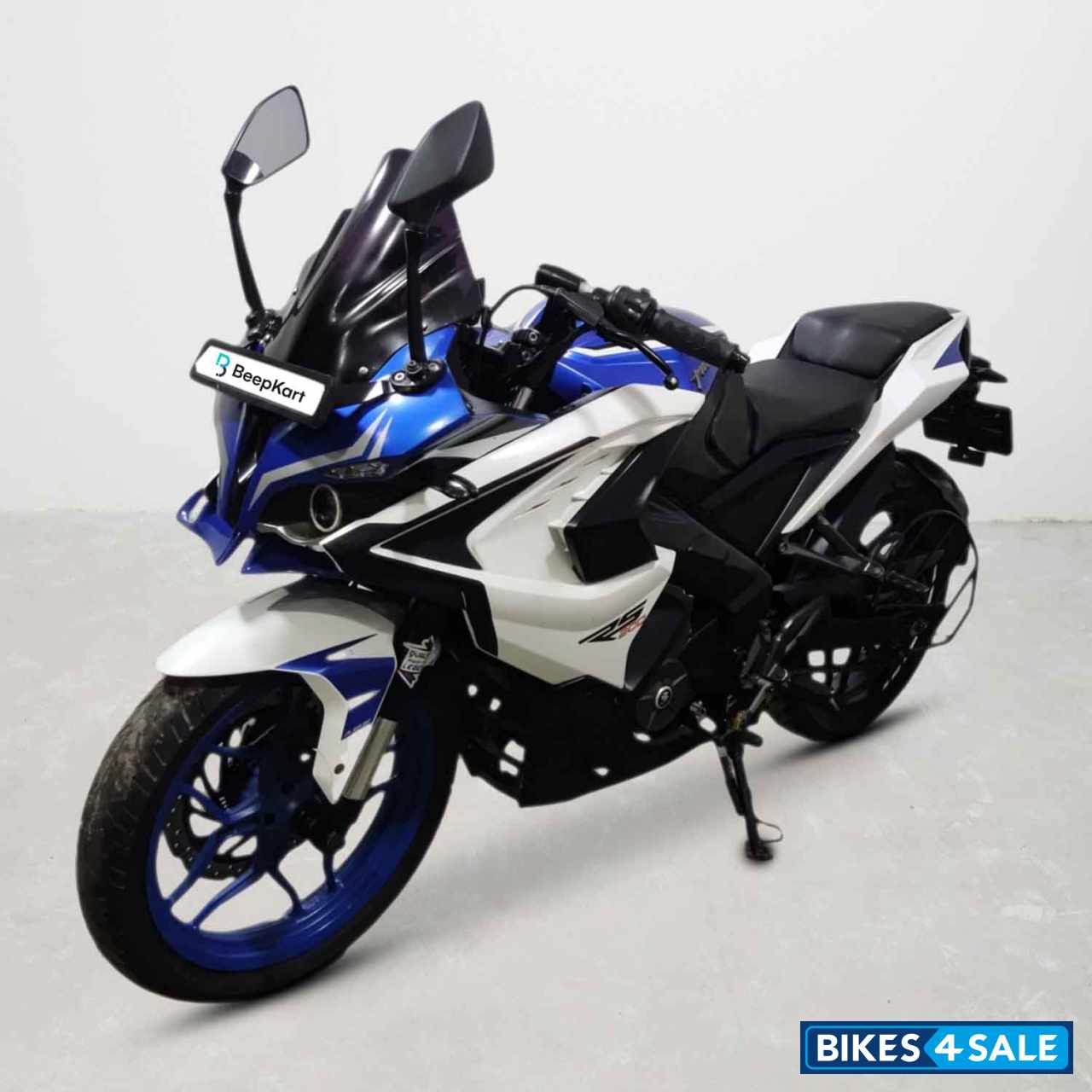 Bajaj Pulsar RS 200