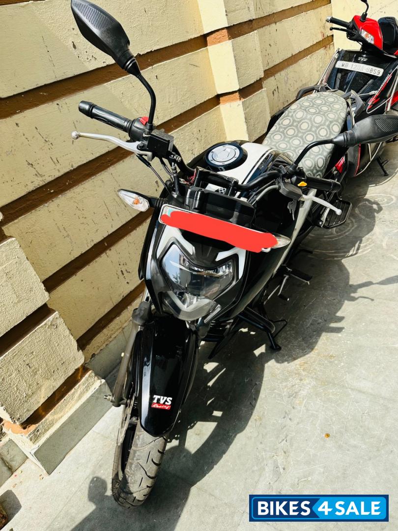 TVS Apache RTR 160 4V BS6