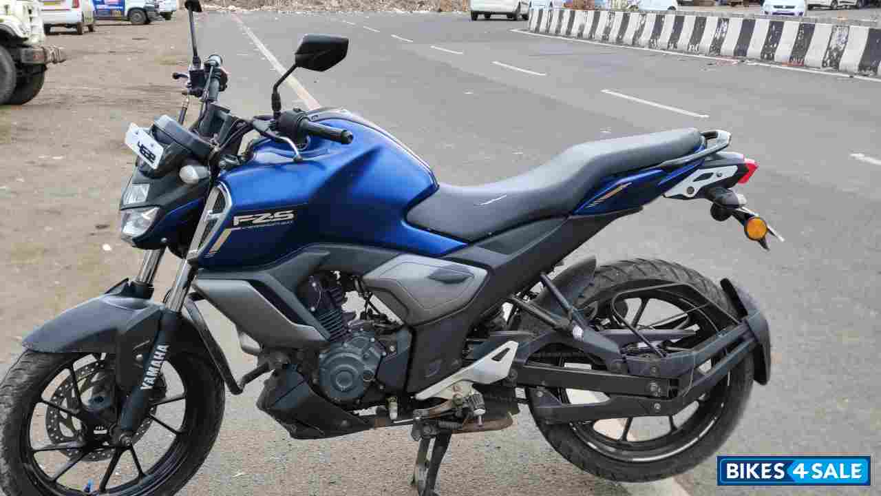 Matt Blue Yamaha FZ-S FI V3