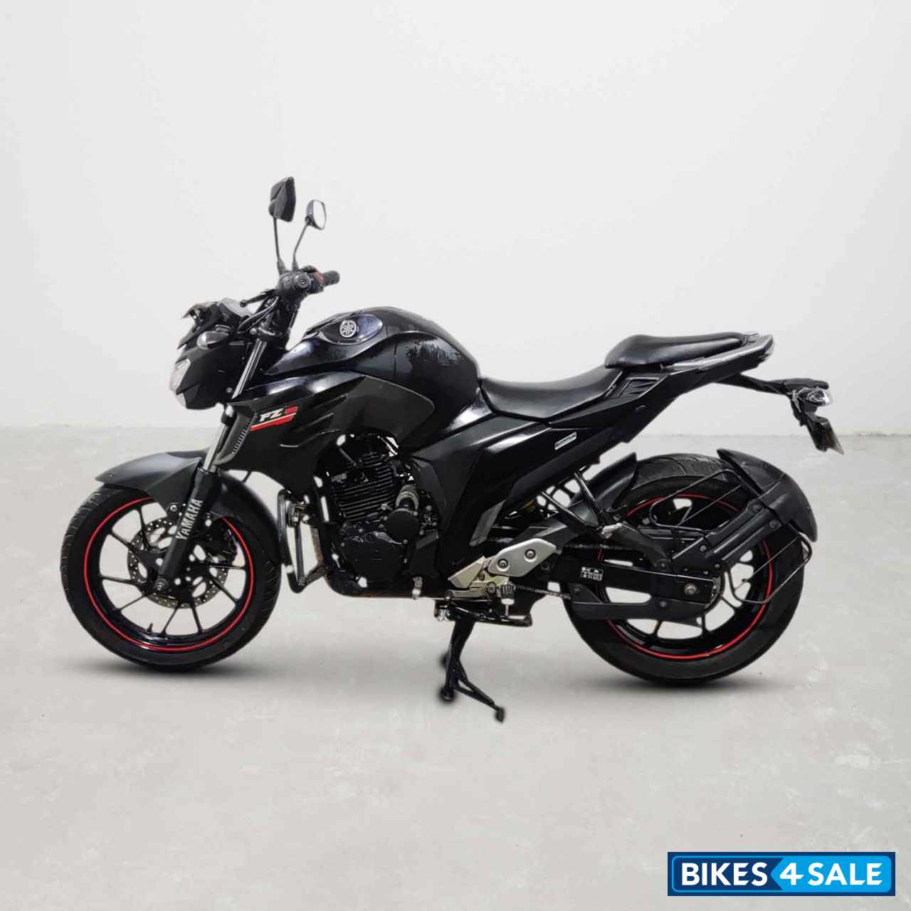 Yamaha FZ25