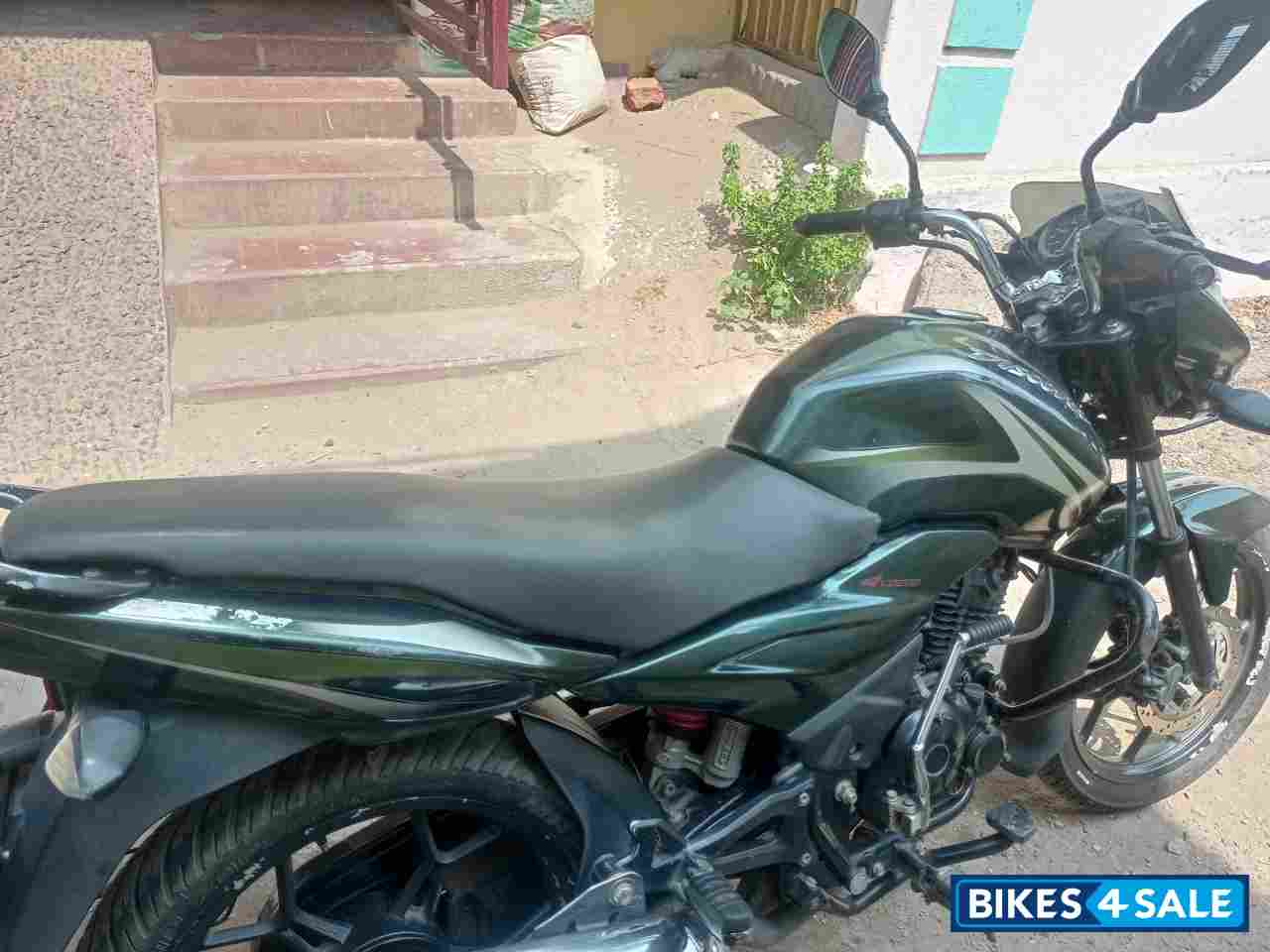 Bajaj Discover 150 S