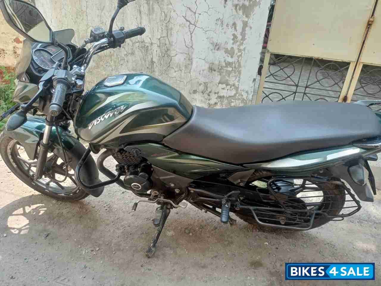 Bajaj Discover 150 S