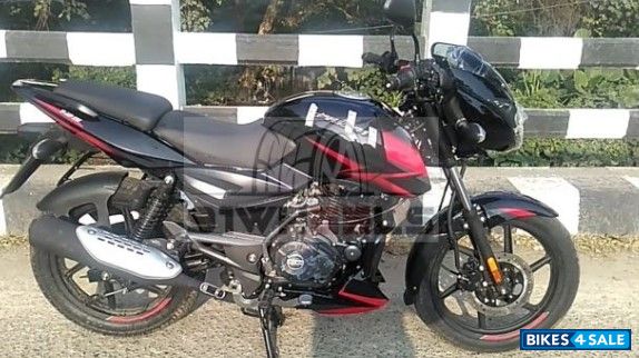 Bajaj Pulsar 125 Split Seat
