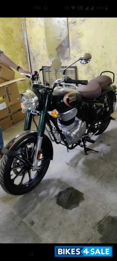 Royal Enfield Classic Classic 350, Dual Channel Abs, Halcyon Green with alloys Royal Enfield Classic Classic 350, Dual Channel Abs, Halcyon Green with alloys
