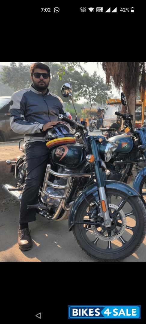 Royal Enfield Classic Classic 350, Dual Channel Abs, Halcyon Green with alloys Royal Enfield Classic Classic 350, Dual Channel Abs, Halcyon Green with alloys