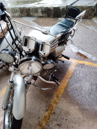 Royal Enfield Thunderbird 350