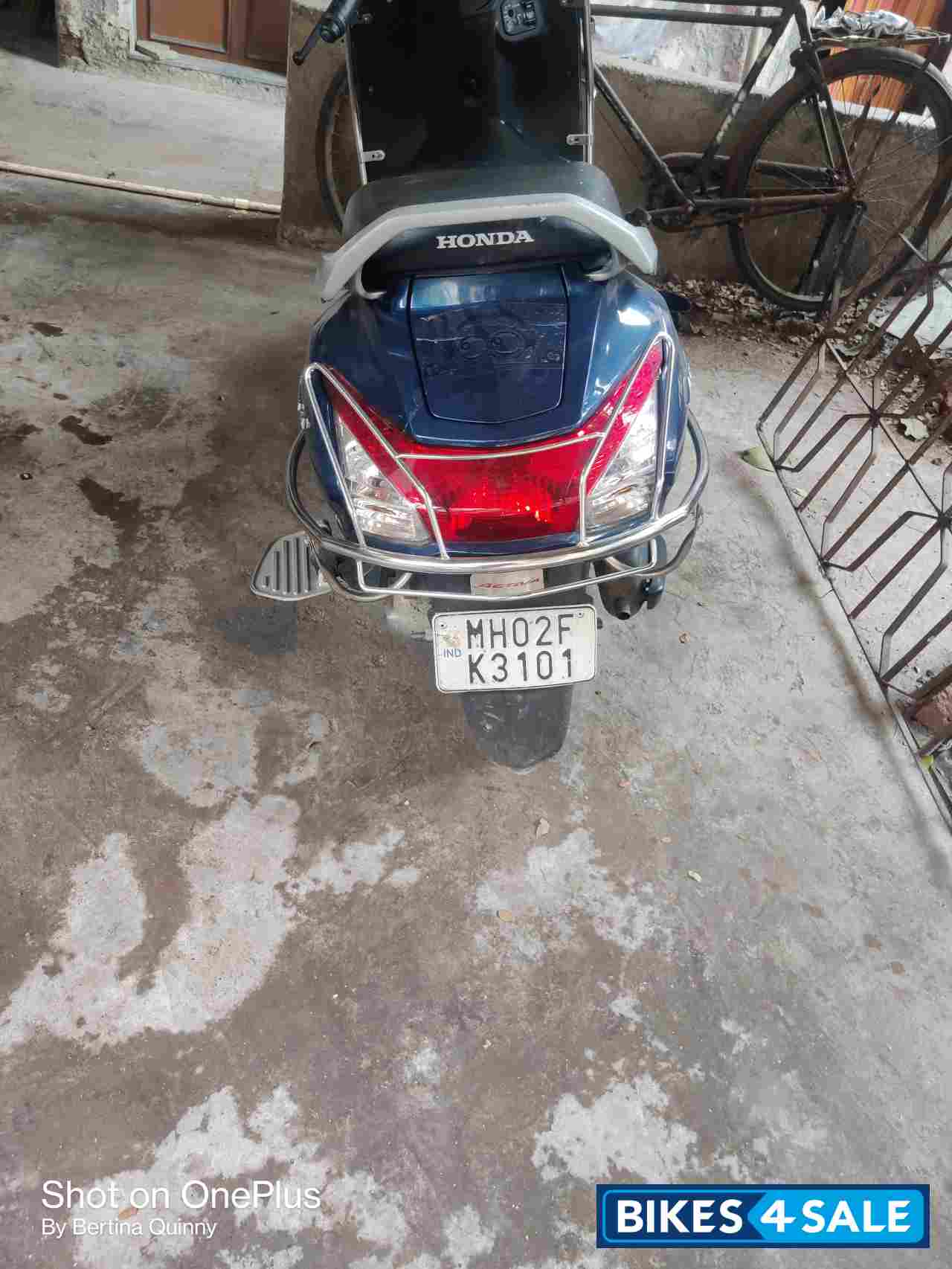 Blue Honda Activa 6G Std