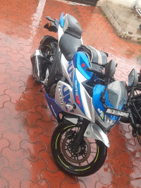 Blue And Silver Suzuki Gixxer SF 250 BS6