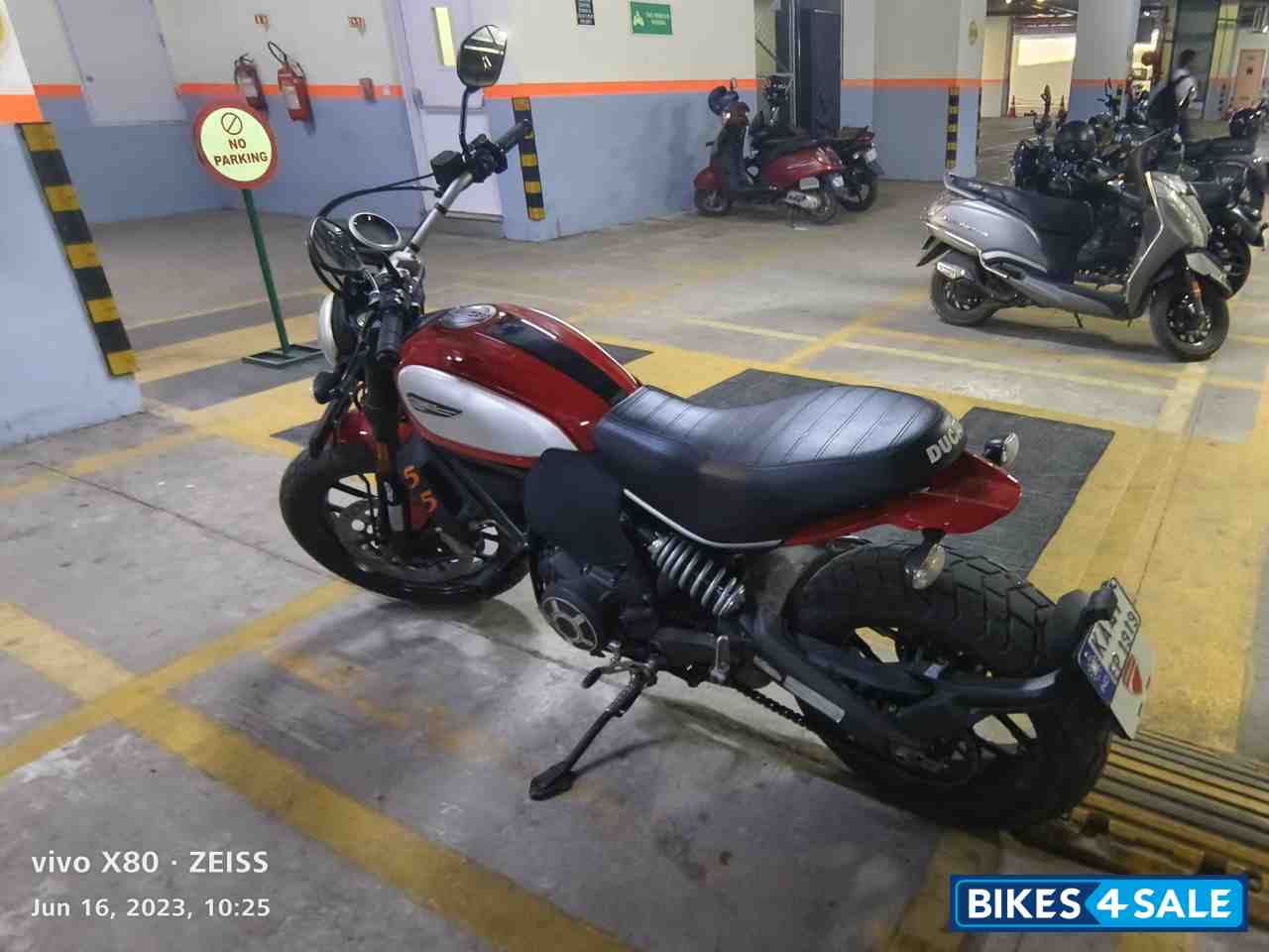 Ducati Scrambler Icon