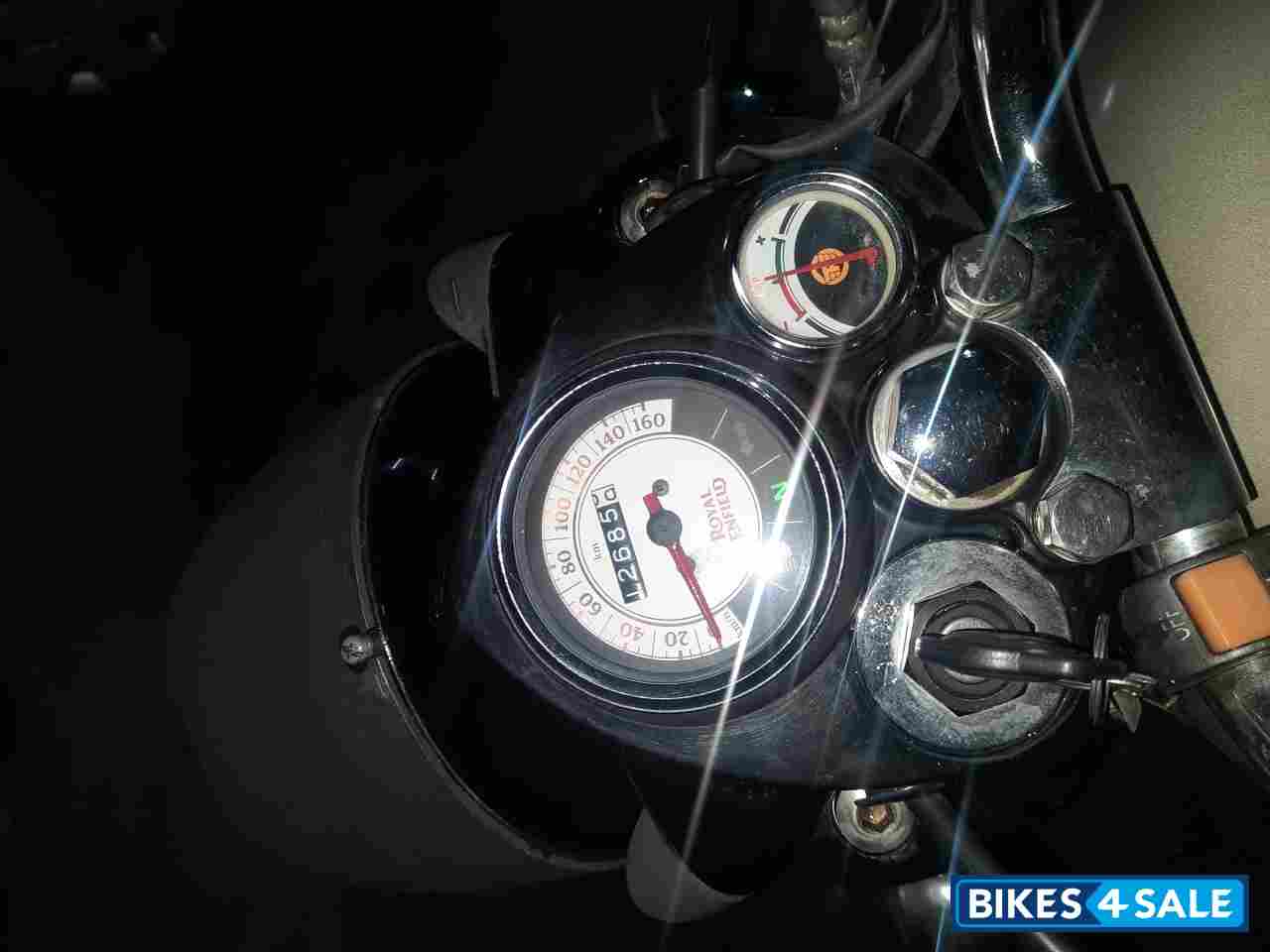 Grey Royal Enfield Classic Gunmetal Grey