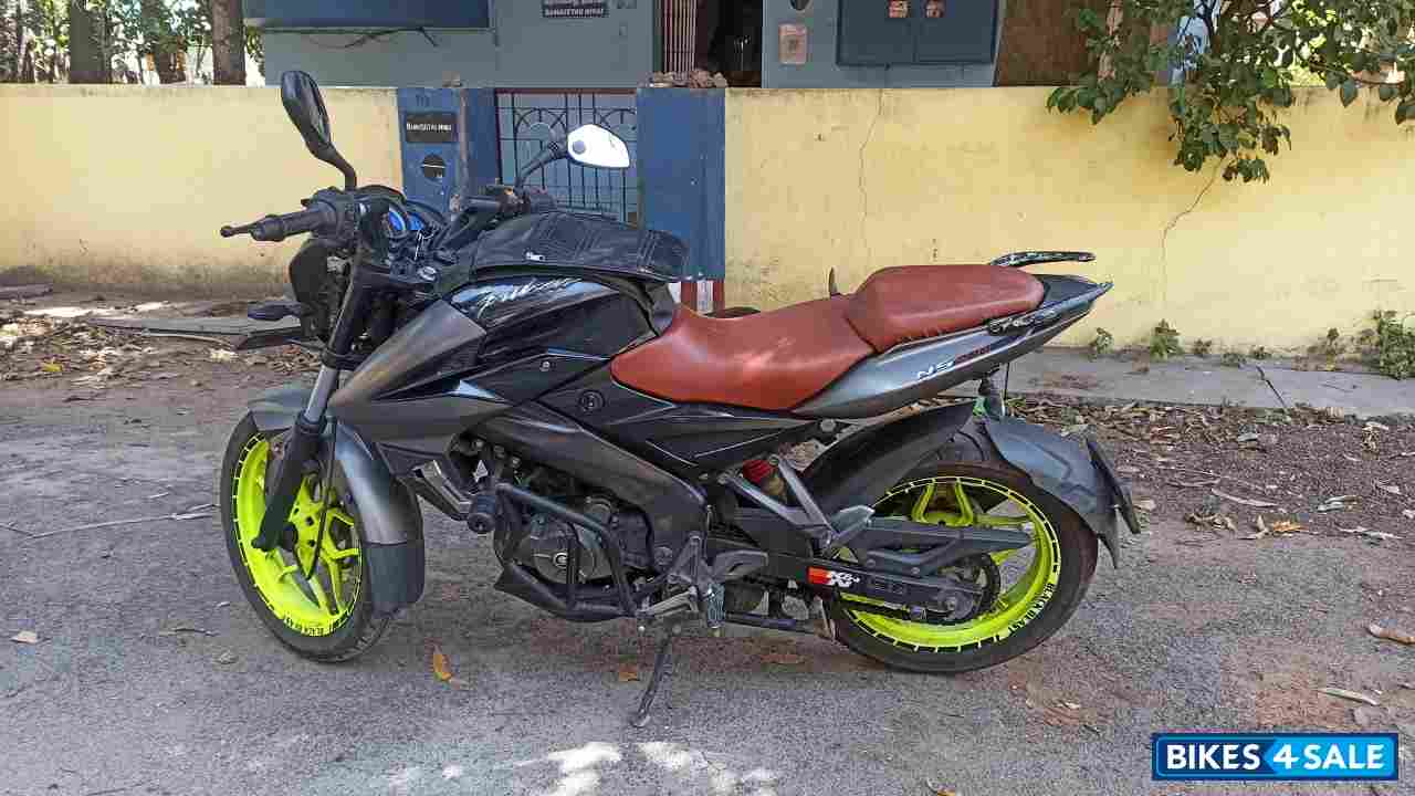 Bajaj Pulsar NS200