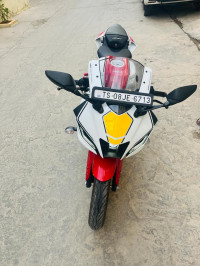 Yamaha R15 V4