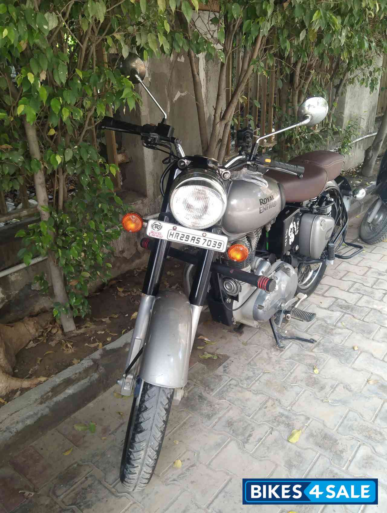 Royal Enfield Classic 350