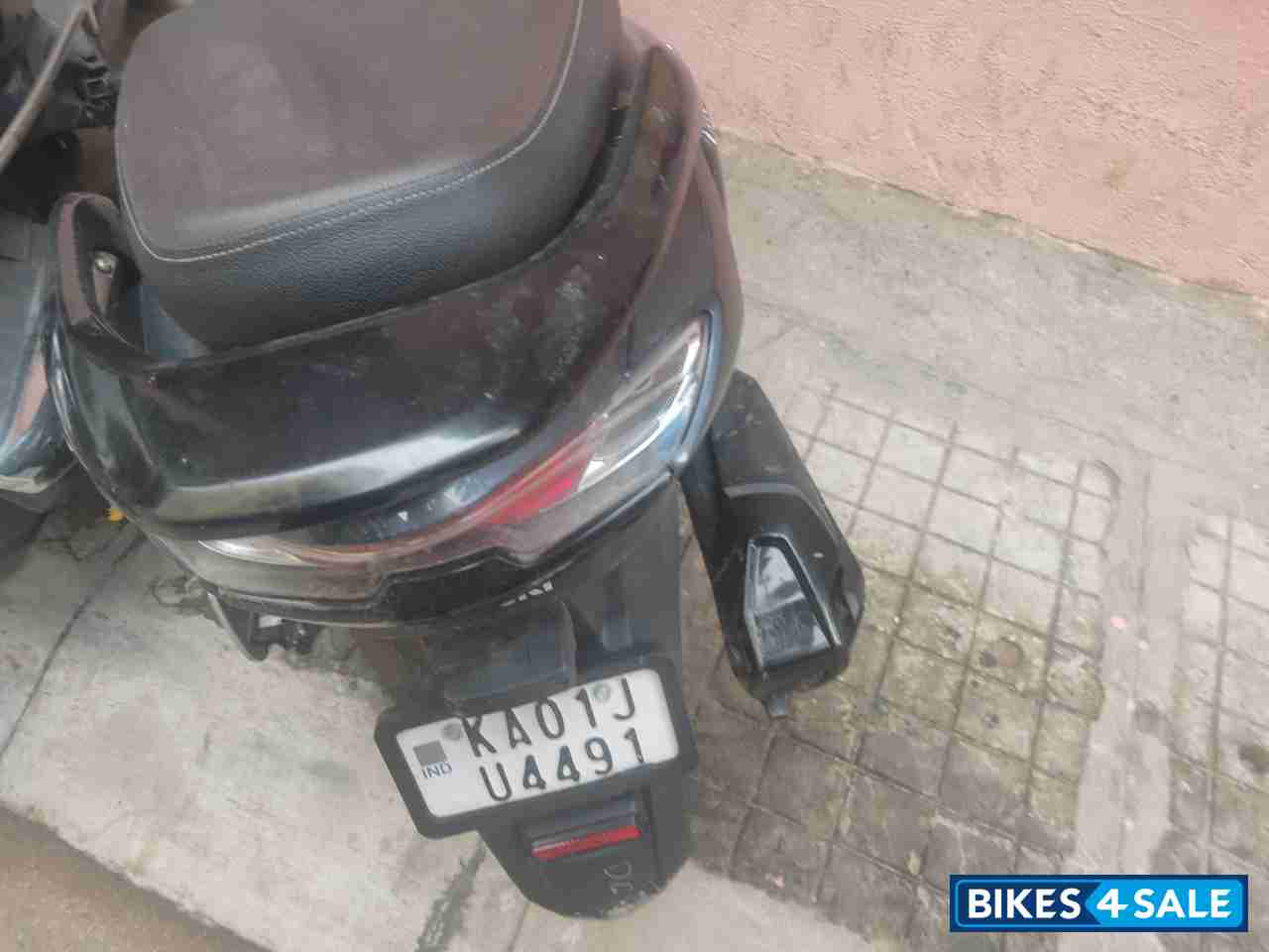 Suzuki Burgman Street