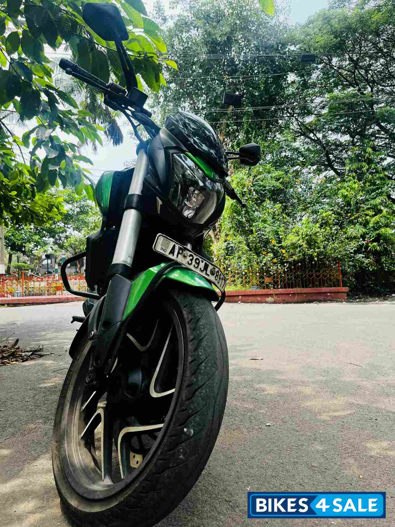 Green Bajaj Dominar 400 ABS BS6