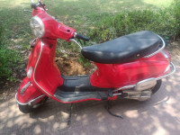 Vespa RED