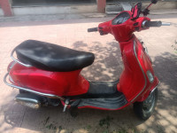 Vespa RED