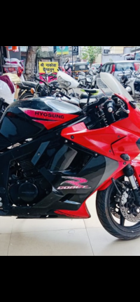 Hyosung GT250R