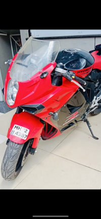 Hyosung GT250R