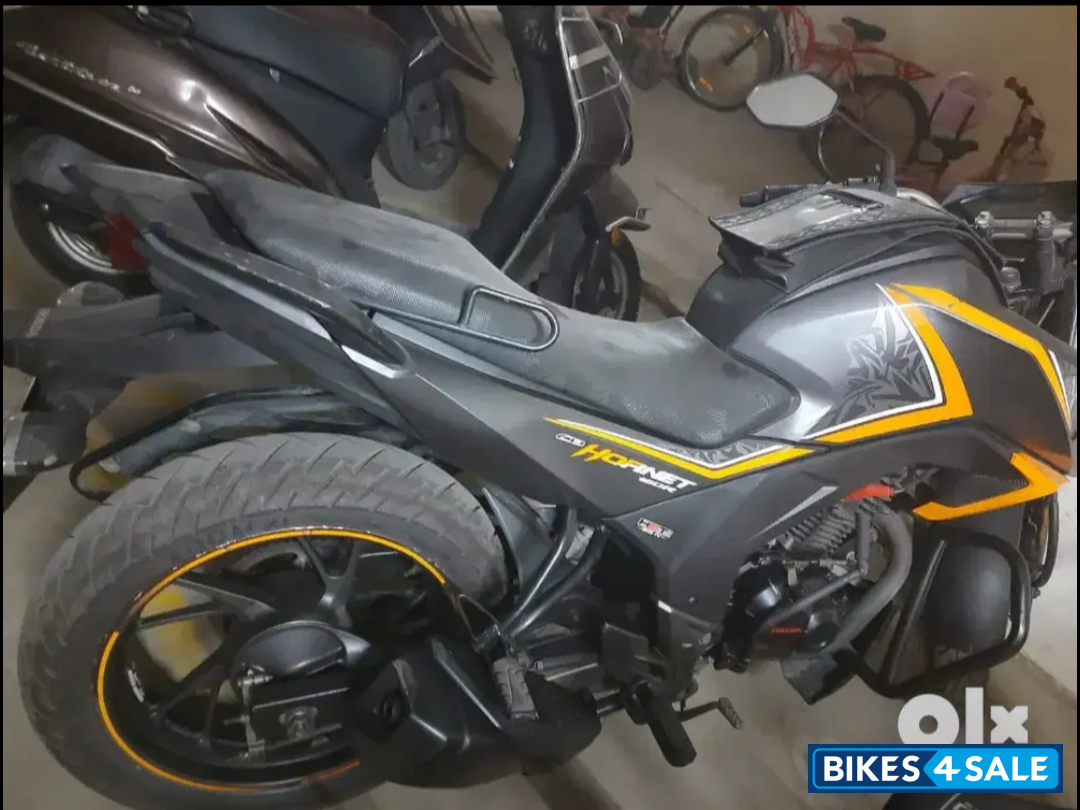 Honda CB Hornet 160R Honda CB Hornet 160R