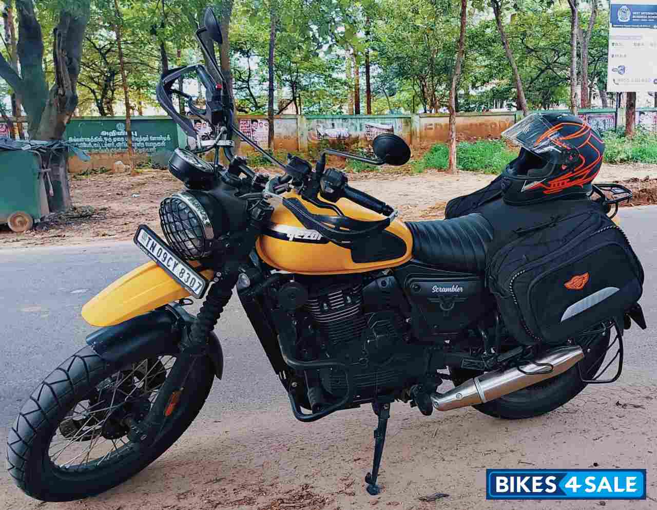 Yezdi Scrambler Single Tone