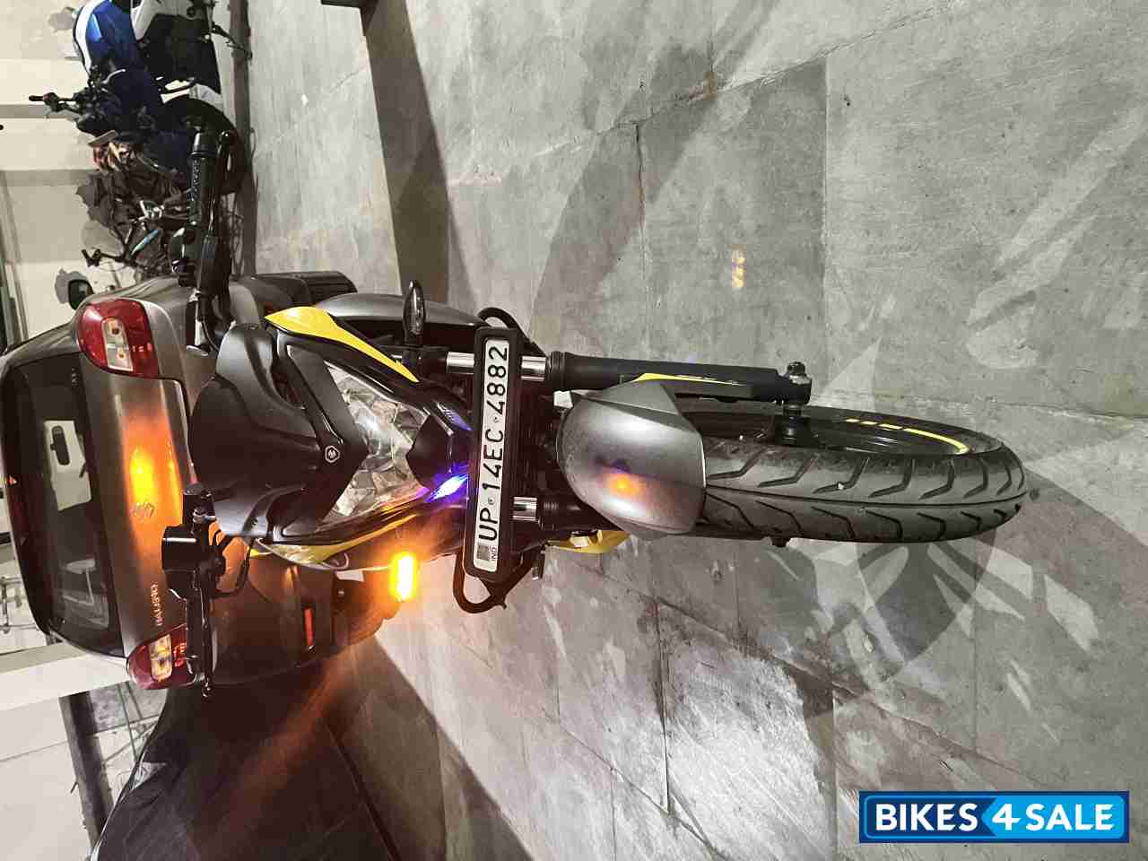 Bajaj Pulsar NS 200 BS6