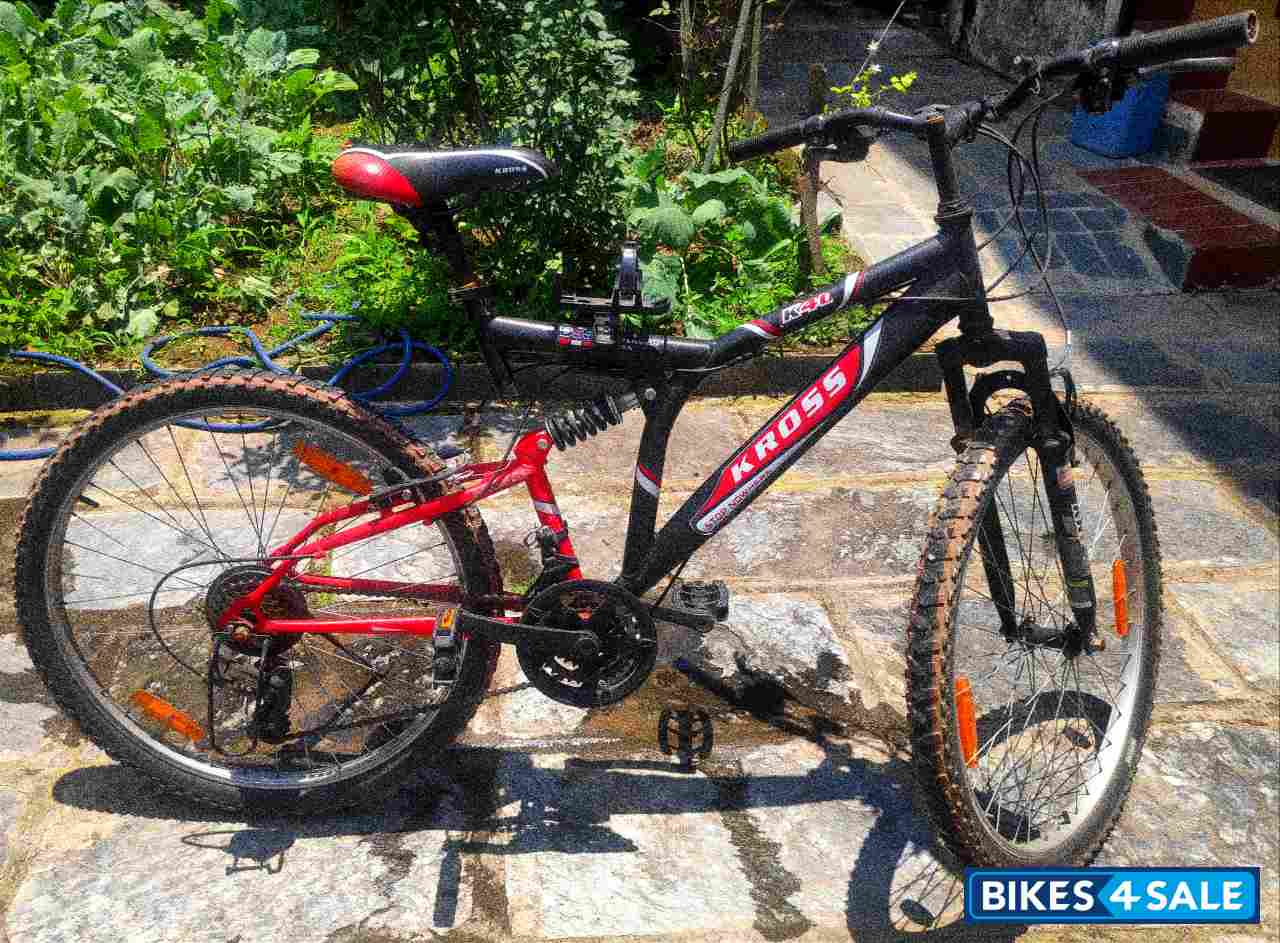 Red And Black Bicycle  Kross k40 26T