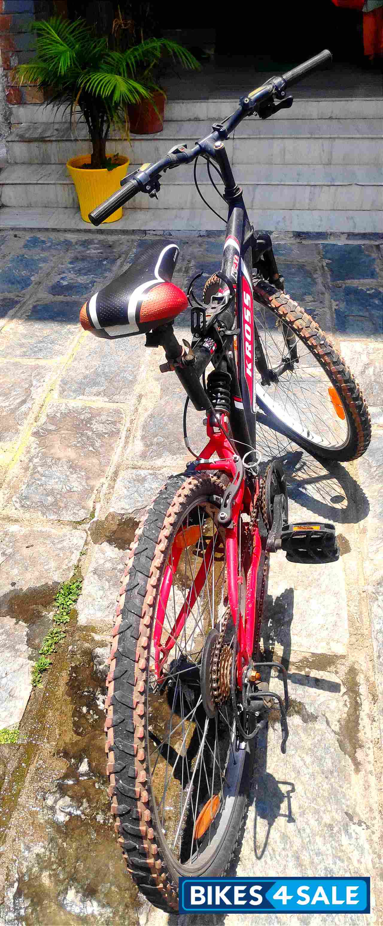 Red And Black Bicycle  Kross k40 26T