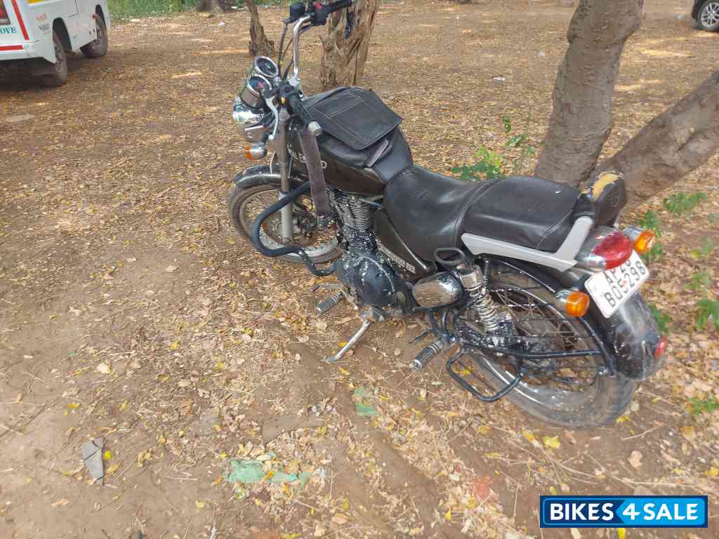 Lighthening Royal Enfield Thunderbird 350