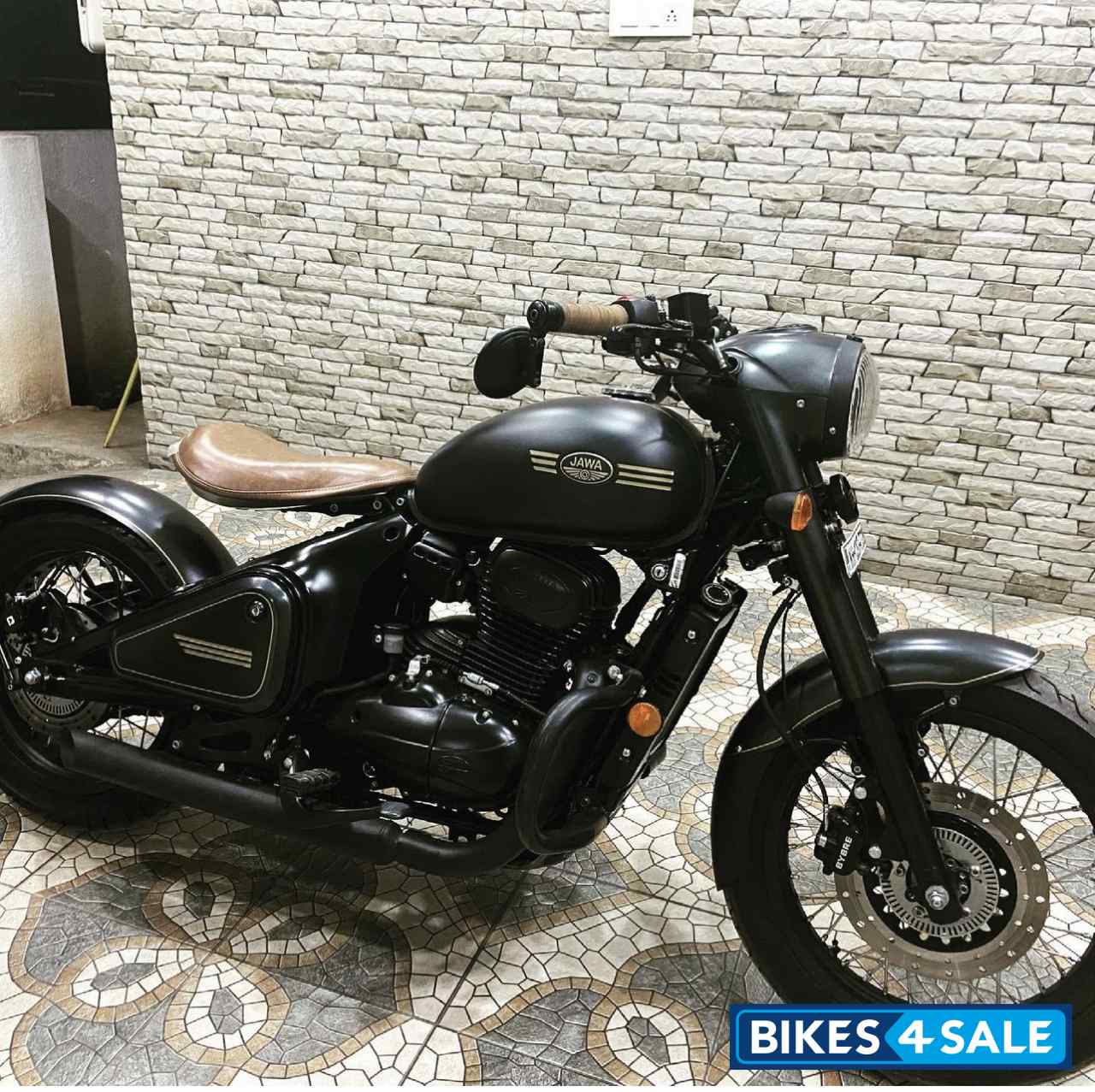 Matt Charcoal Grey Jawa Jawa BS6