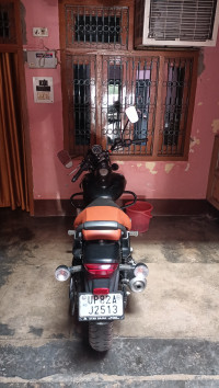 Black Bajaj Avenger Street 160 BS6