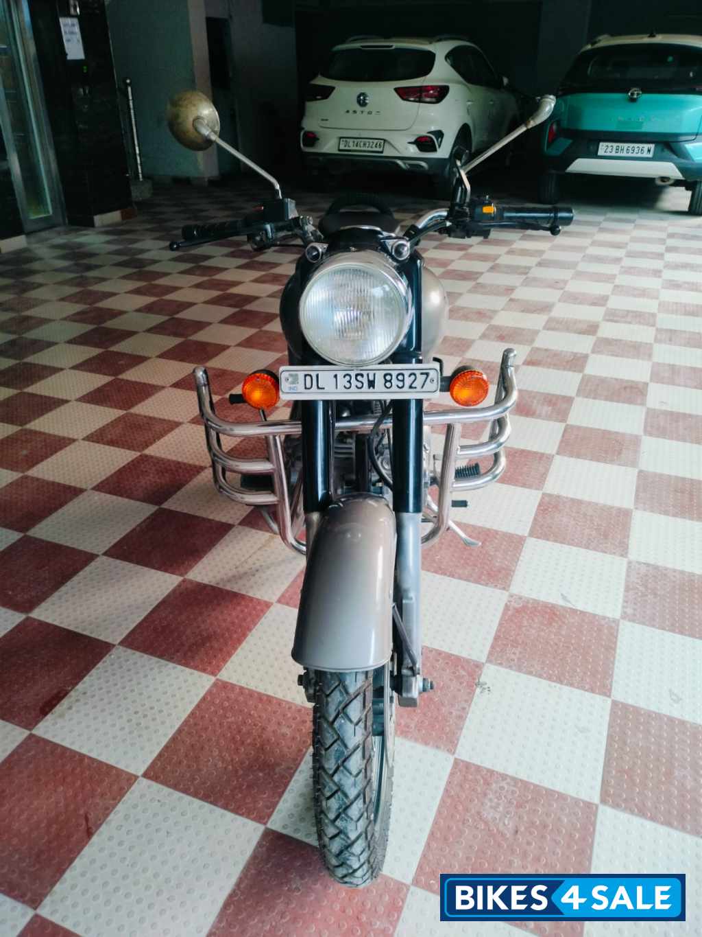 Royal Enfield Classic Gunmetal Grey Royal Enfield Classic Gunmetal Grey